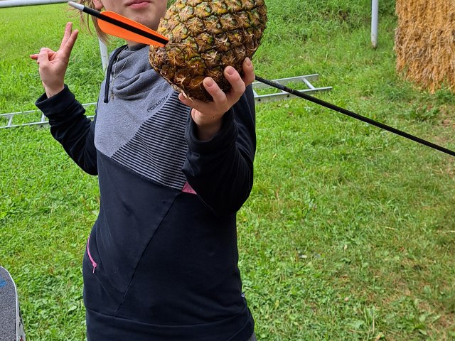 Outdoor Pineapple shooting anyone!